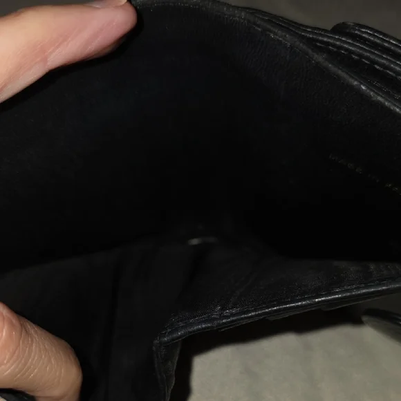 CHANEL Black Pebbled Leather Wallet - Picture 6 of 16